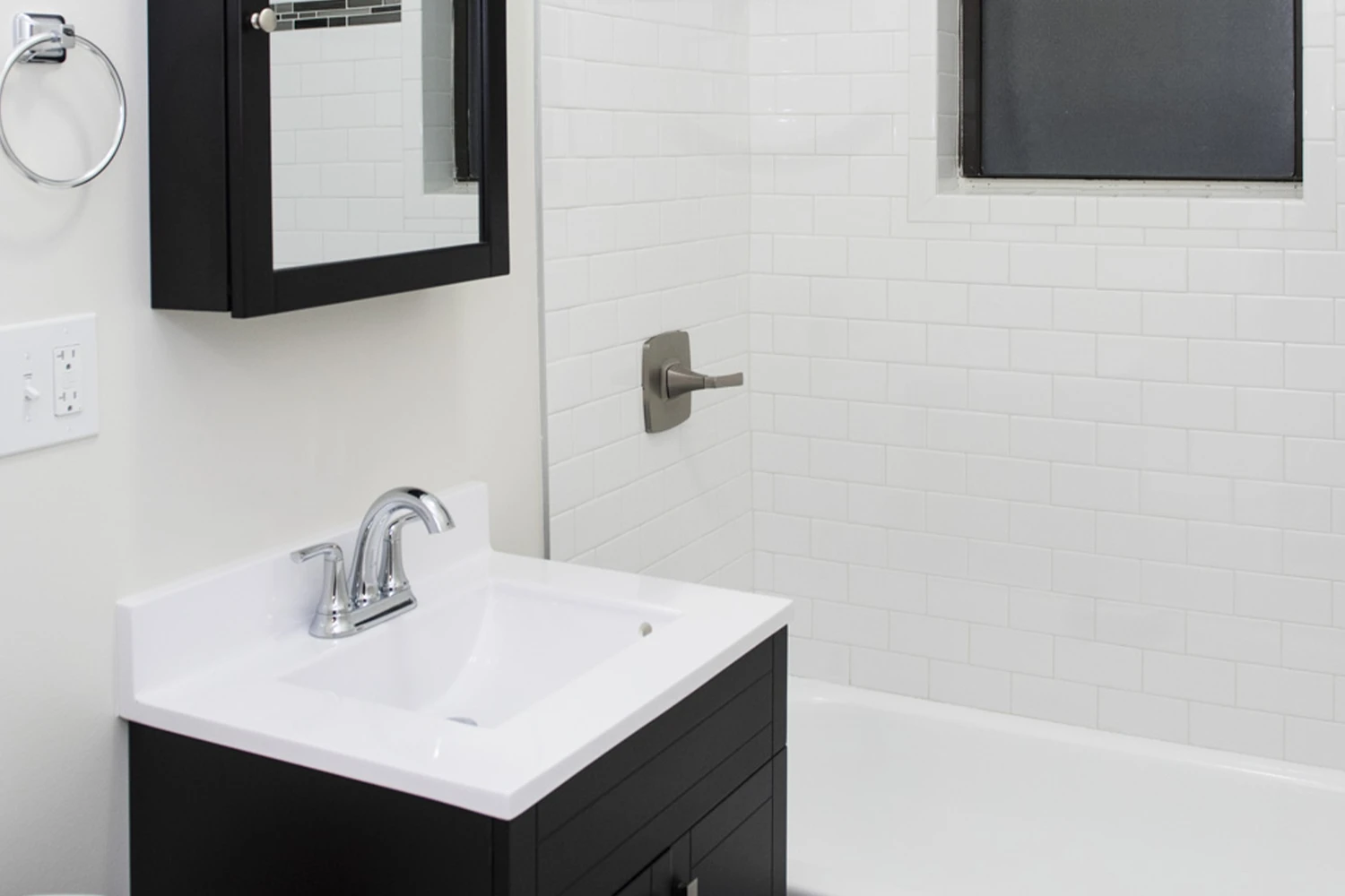 726 W Roscoe St Apt 2S, Chicago IL properties 724-32-w-roscoe-st-chicago-il-60657-lake-view 726-2s