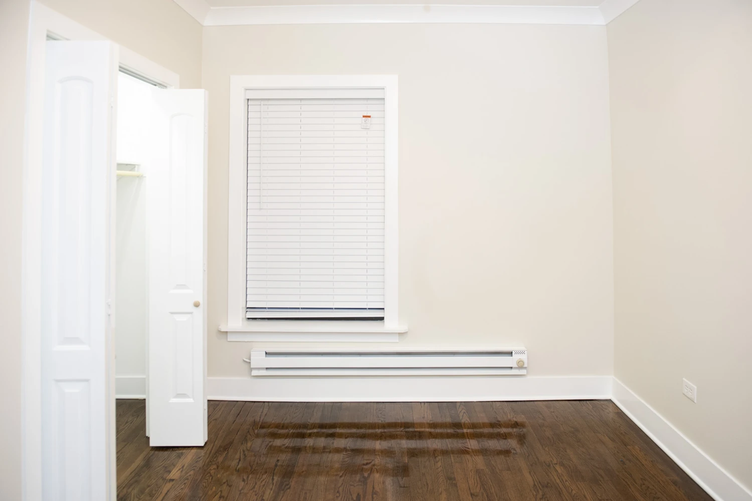 726 W Roscoe St Apt 2S, Chicago IL properties 724-32-w-roscoe-st-chicago-il-60657-lake-view 726-2s
