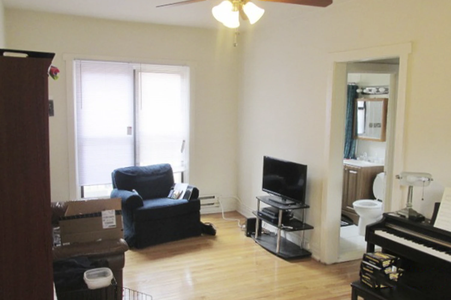 728 W Roscoe St Apt 3W, Chicago IL properties 724-32-w-roscoe-st-chicago-il-60657-lake-view 728-3w