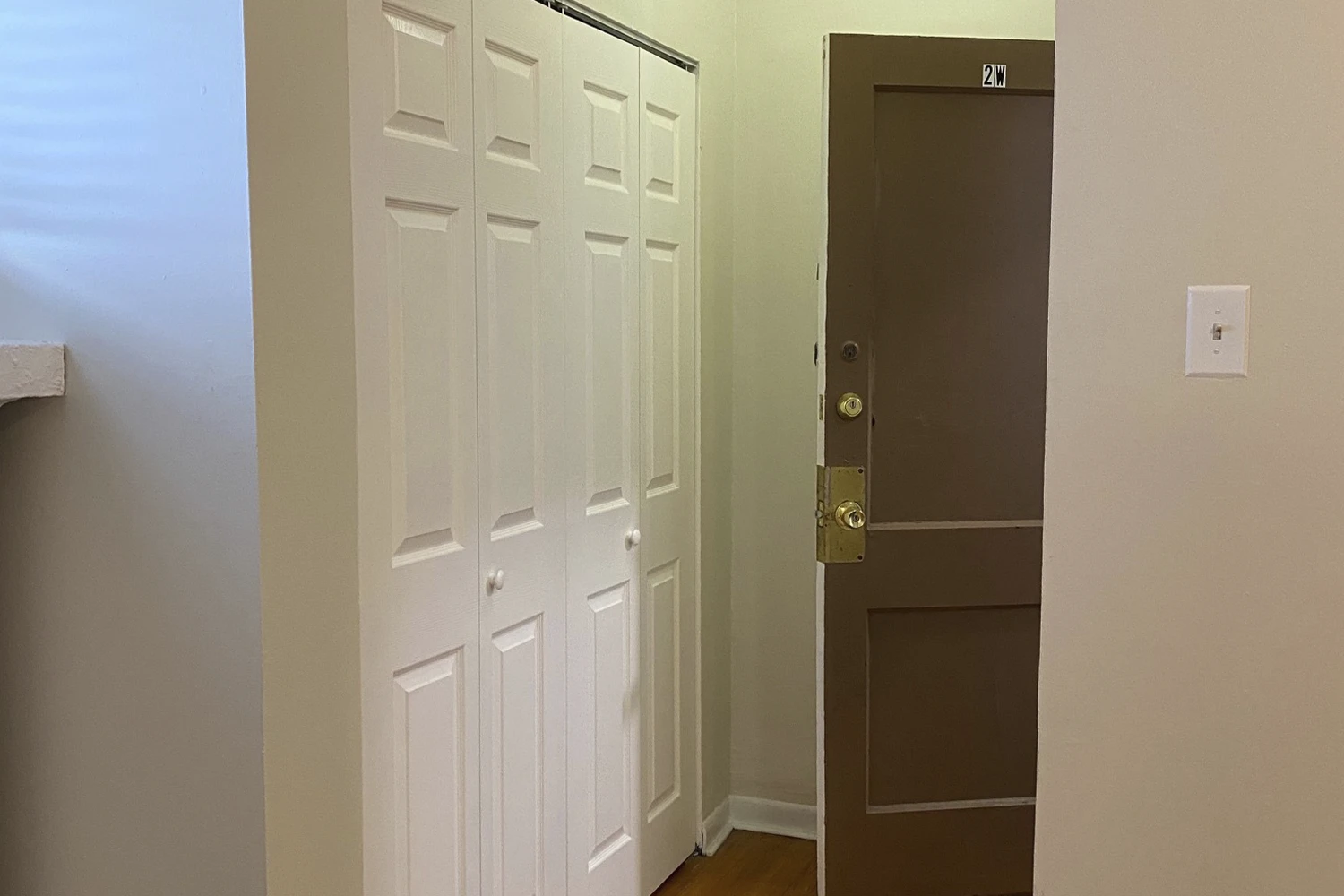 728 W Roscoe St Apt 2W, Chicago IL properties 724-32-w-roscoe-st-chicago-il-60657-lake-view 728-2w