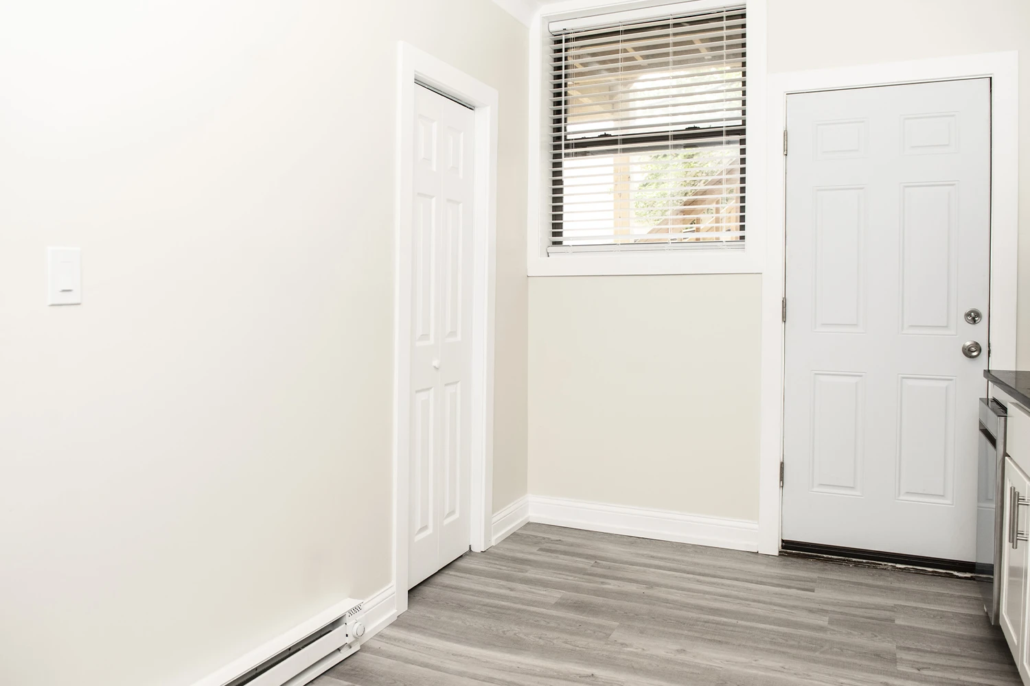 730 W Roscoe St Apt 1N, Chicago IL properties 724-32-w-roscoe-st-chicago-il-60657-lake-view 730-1n