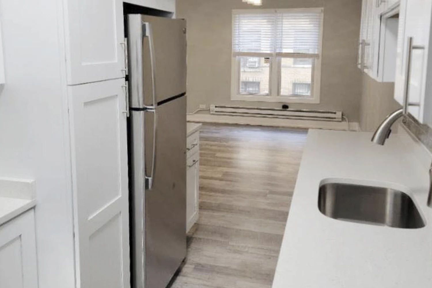 730 W Roscoe St Apt 1S, Chicago IL properties 724-32-w-roscoe-st-chicago-il-60657-lake-view 730-1s