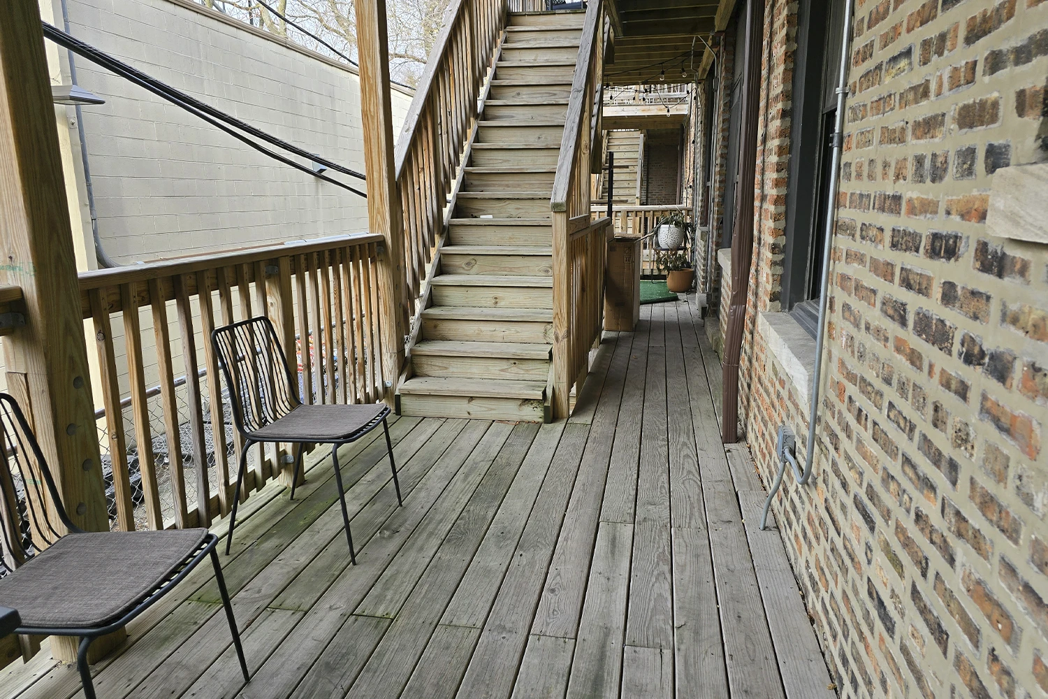 732 W Roscoe St Apt 1N, Chicago IL properties 724-32-w-roscoe-st-chicago-il-60657-lake-view 732-1n
