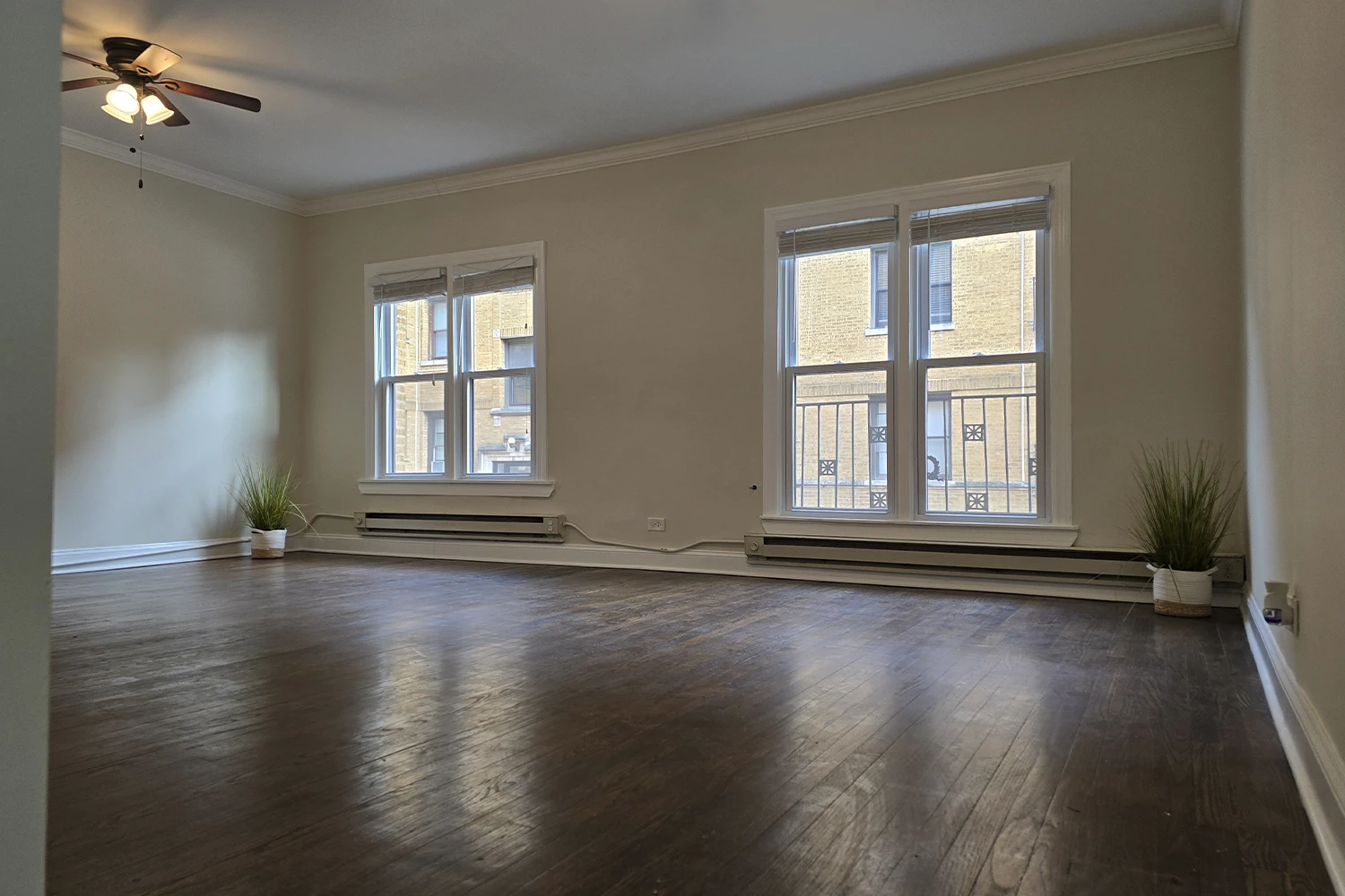 732 W Roscoe St Apt 1N, Chicago IL properties 724-32-w-roscoe-st-chicago-il-60657-lake-view 732-1n