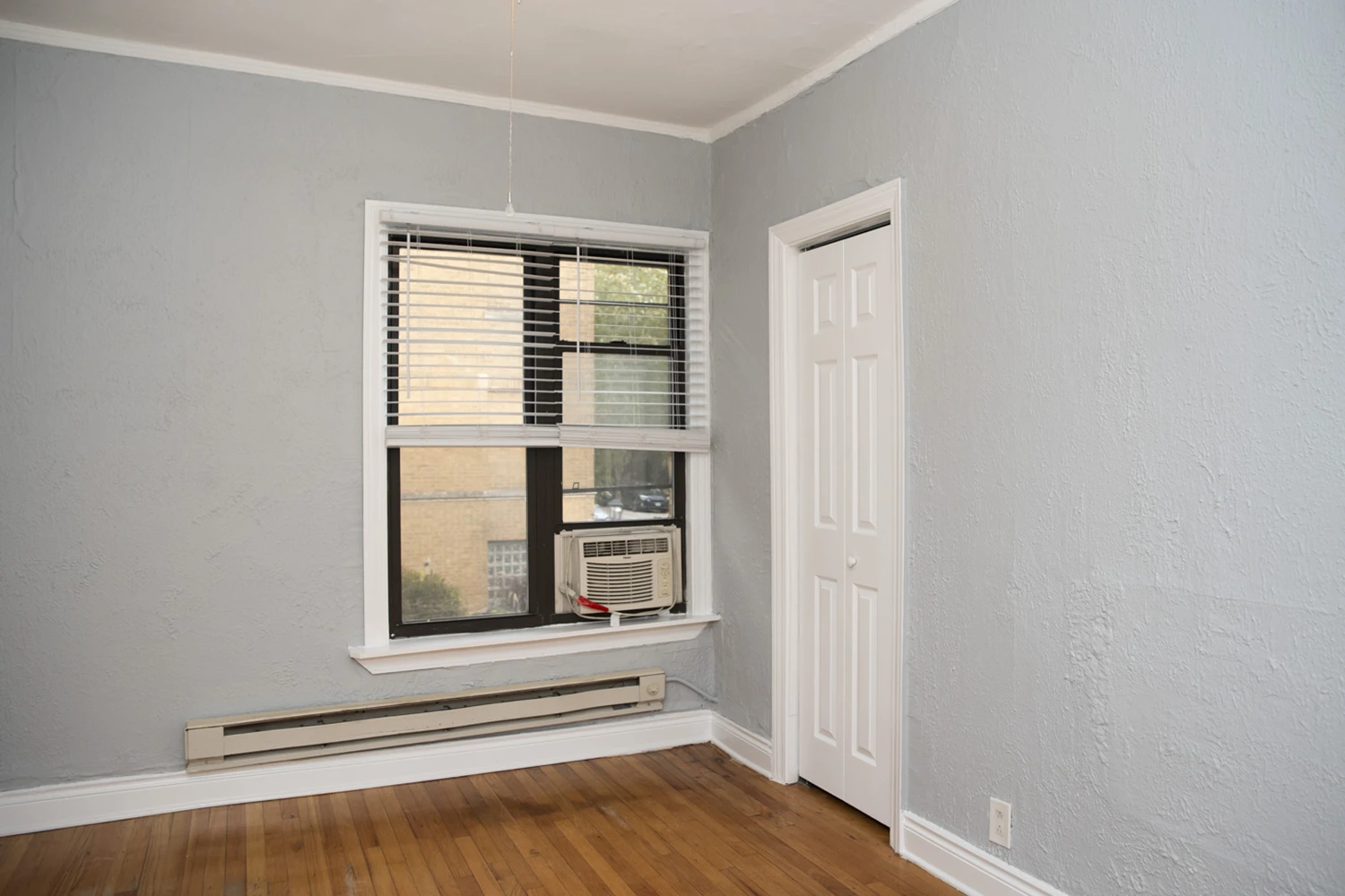 732 W Roscoe St Apt 1S, Chicago IL properties 724-32-w-roscoe-st-chicago-il-60657-lake-view 732-1s