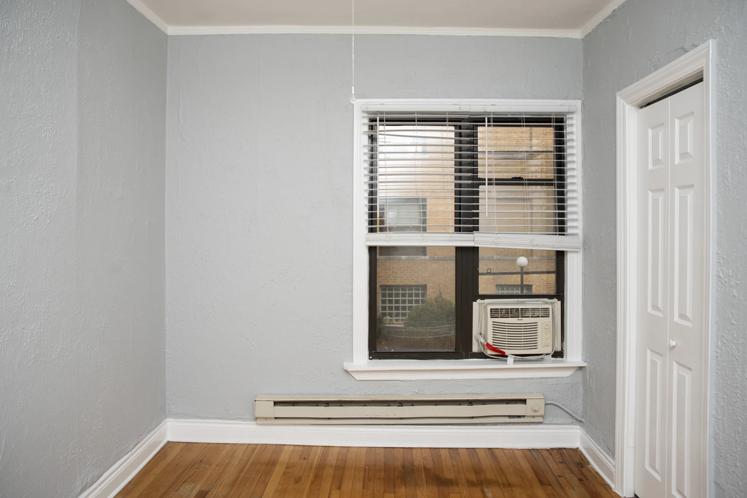 732 W Roscoe St Apt 1S, Chicago IL properties 724-32-w-roscoe-st-chicago-il-60657-lake-view 732-1s