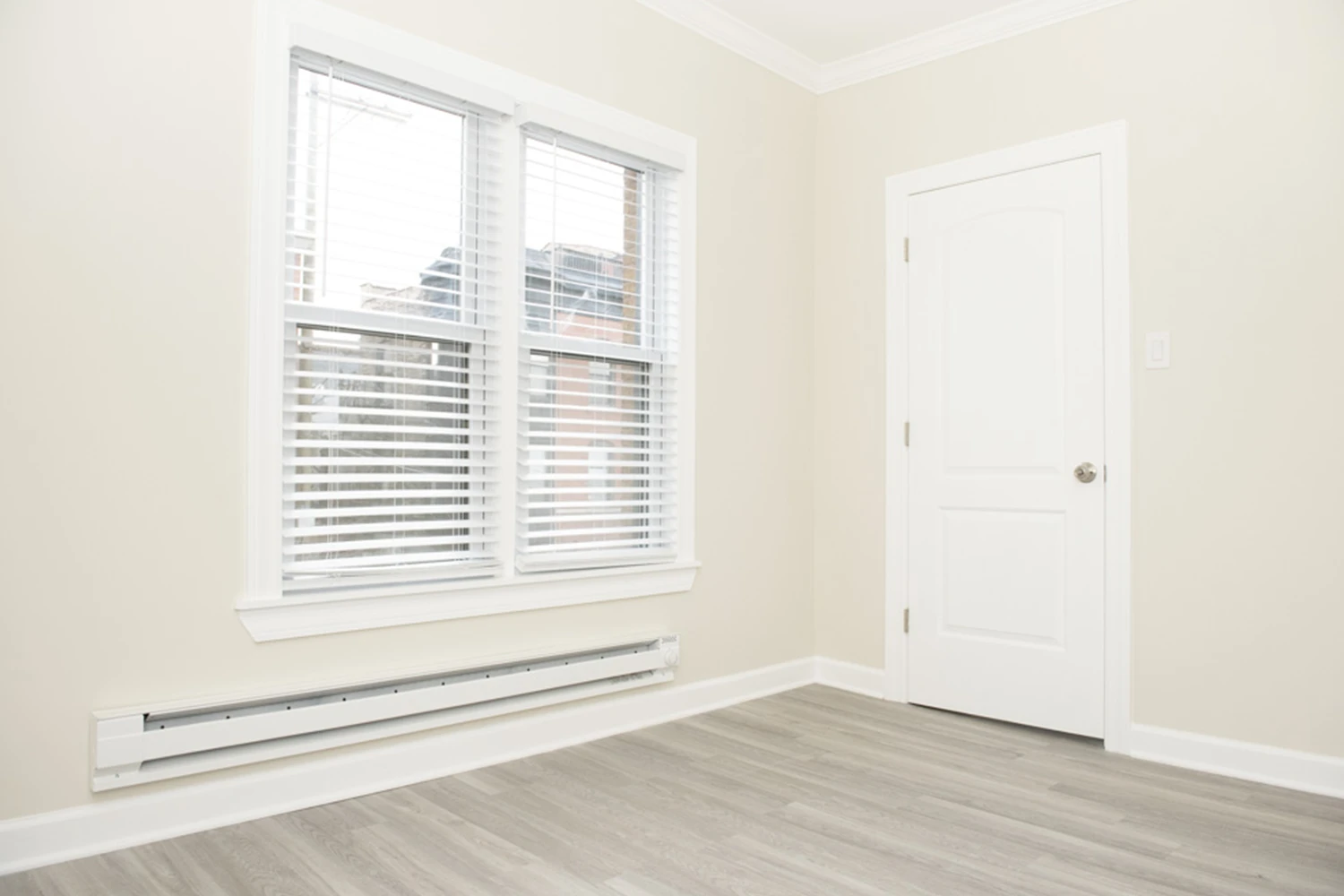 732 W Roscoe St Apt 2S, Chicago IL properties 724-32-w-roscoe-st-chicago-il-60657-lake-view 732-2s