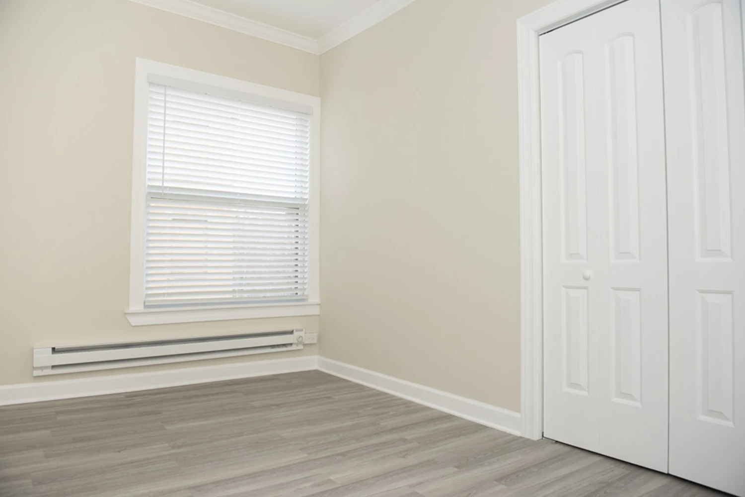 732 W Roscoe St Apt 2S, Chicago IL properties 724-32-w-roscoe-st-chicago-il-60657-lake-view 732-2s