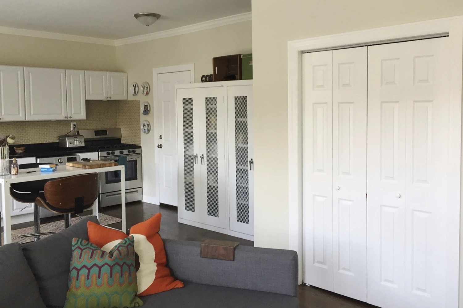 732 W Roscoe St Apt 3S, Chicago IL properties 724-32-w-roscoe-st-chicago-il-60657-lake-view 732-3s