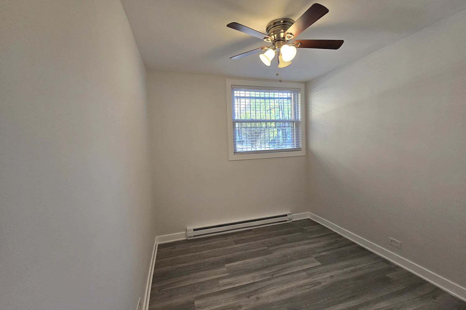 732 W Roscoe St Apt SGA, Chicago IL properties 724-32-w-roscoe-st-chicago-il-60657-lake-view 732-sga