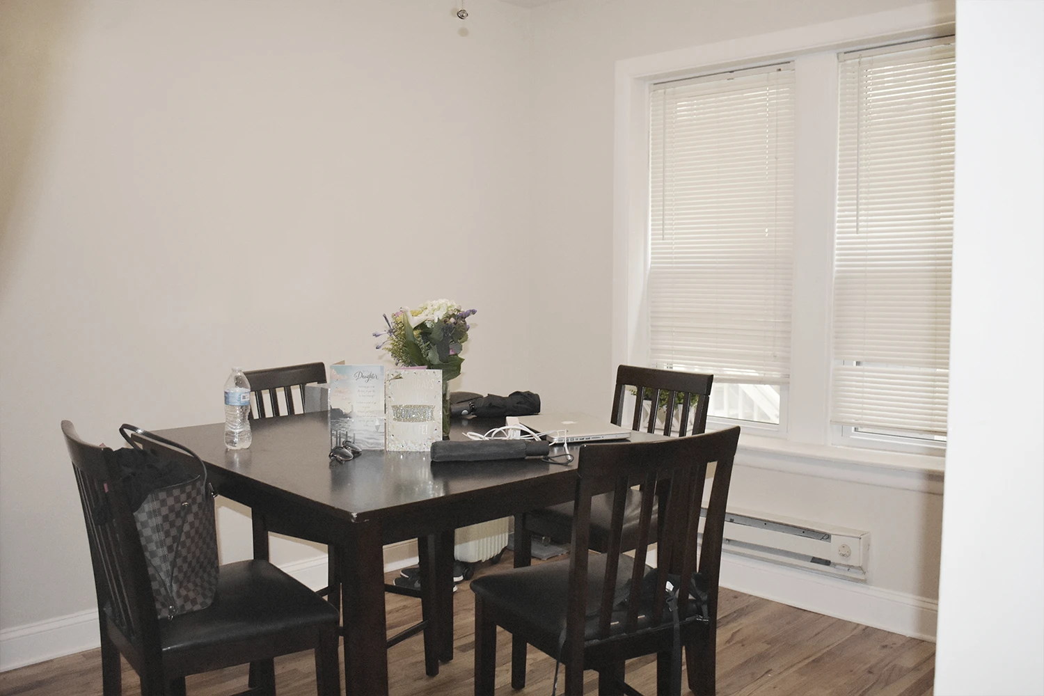 837.5 W Cornelia Ave Apt 1S, Chicago IL properties 837-39-w-cornelia-chicago-il-60657-lake-view 837-5-1s