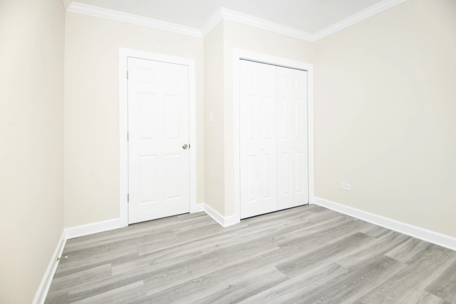 837.5 W Cornelia Ave Apt GDN, Chicago IL properties 837-39-w-cornelia-chicago-il-60657-lake-view 837-5-gdn