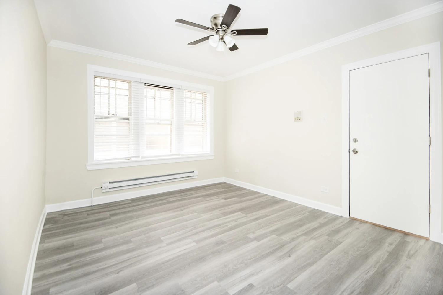837.5 W Cornelia Ave Apt GDN, Chicago IL properties 837-39-w-cornelia-chicago-il-60657-lake-view 837-5-gdn