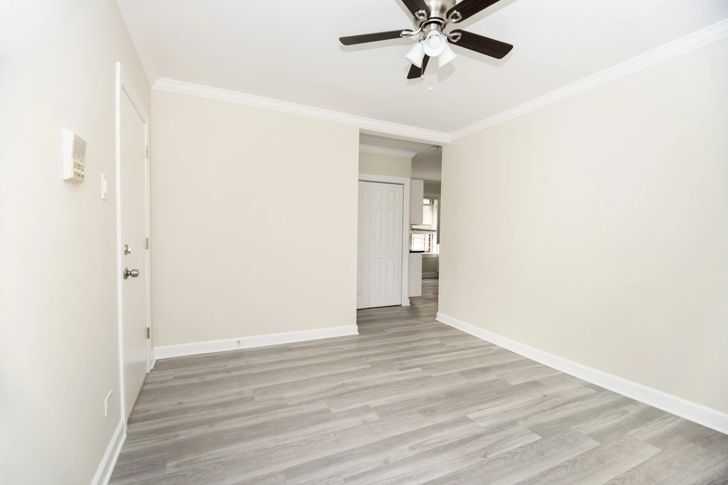 837.5 W Cornelia Ave Apt GDN, Chicago IL properties 837-39-w-cornelia-chicago-il-60657-lake-view 837-5-gdn