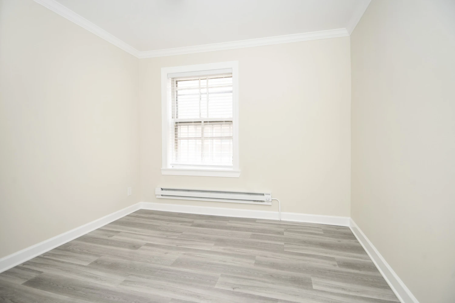 837.5 W Cornelia Ave Apt GDN, Chicago IL properties 837-39-w-cornelia-chicago-il-60657-lake-view 837-5-gdn