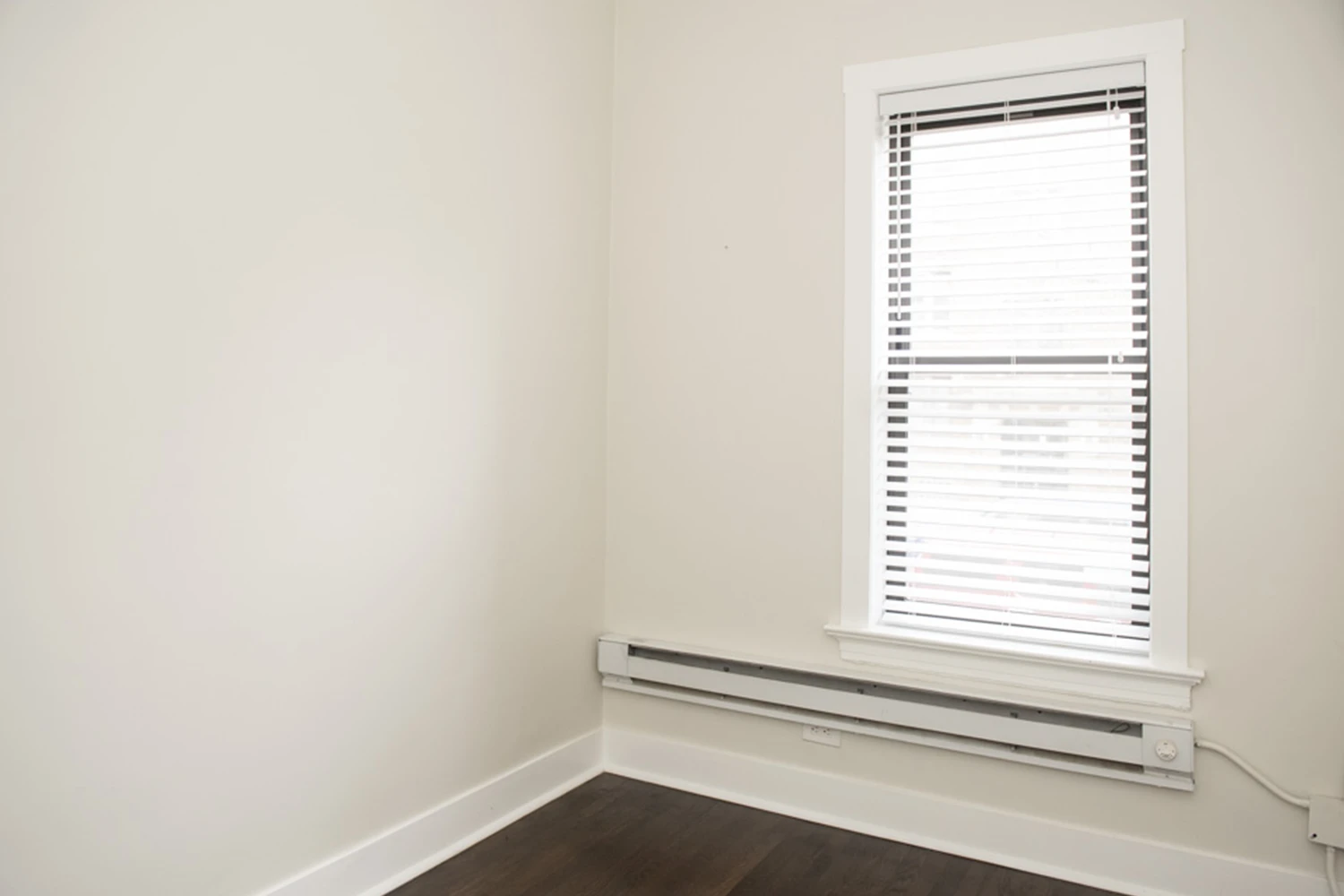 915 W Waveland Ave Apt 3, Chicago IL properties 915-23-w-waveland-chicago-il-60613-lake-view 915-3