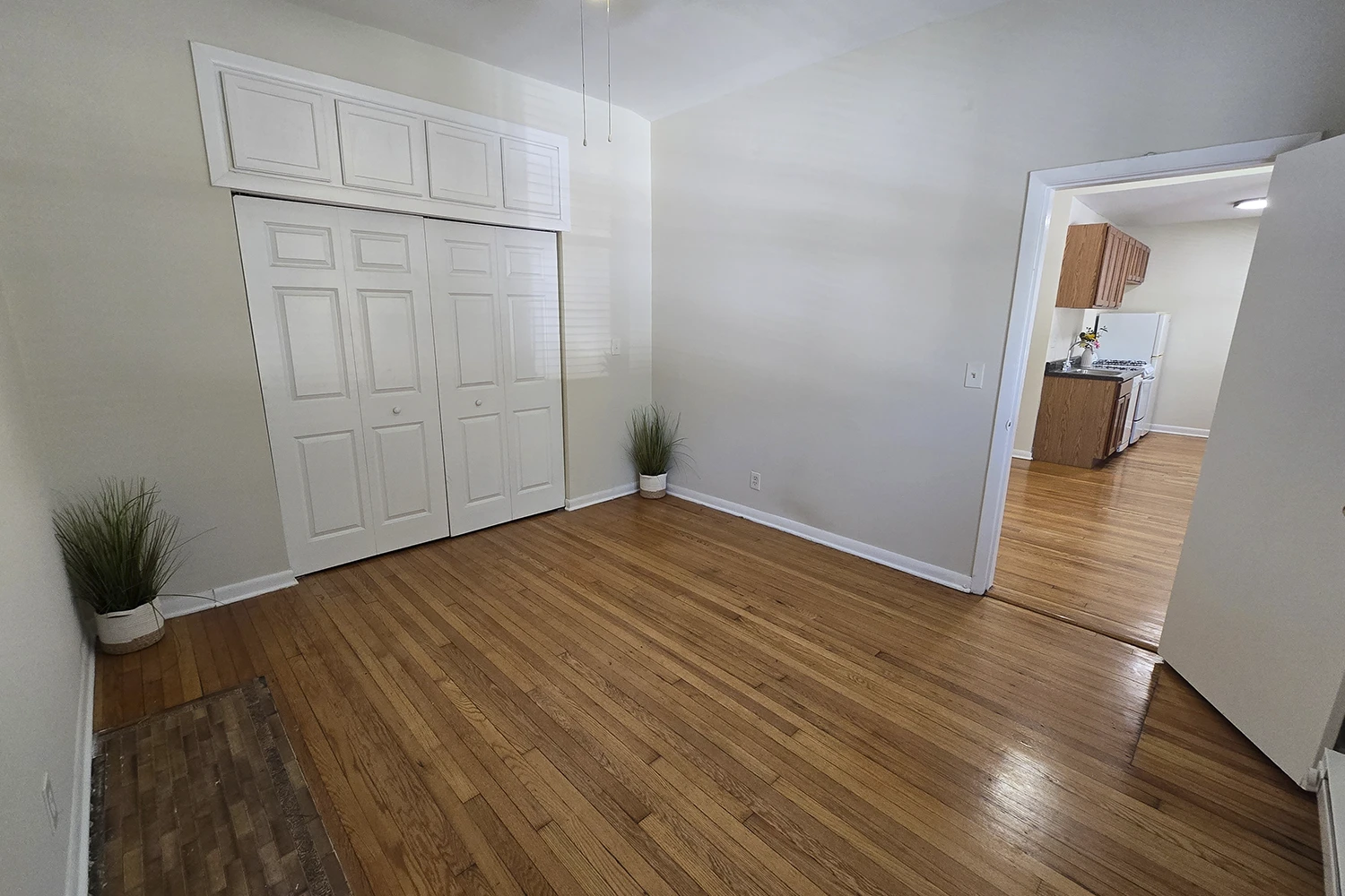 917 W Waveland Ave Apt 1A, Chicago IL properties 915-23-w-waveland-chicago-il-60613-lake-view 917-1a