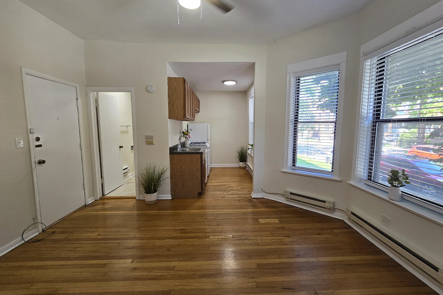 917 W Waveland Ave Apt 1A, Chicago IL properties 915-23-w-waveland-chicago-il-60613-lake-view 917-1a