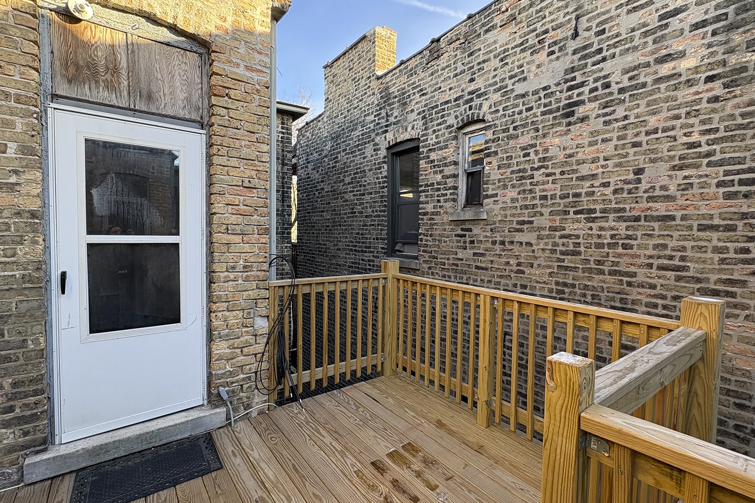 917 W Waveland Ave Apt 1C, Chicago IL properties 915-23-w-waveland-chicago-il-60613-lake-view 917-1c