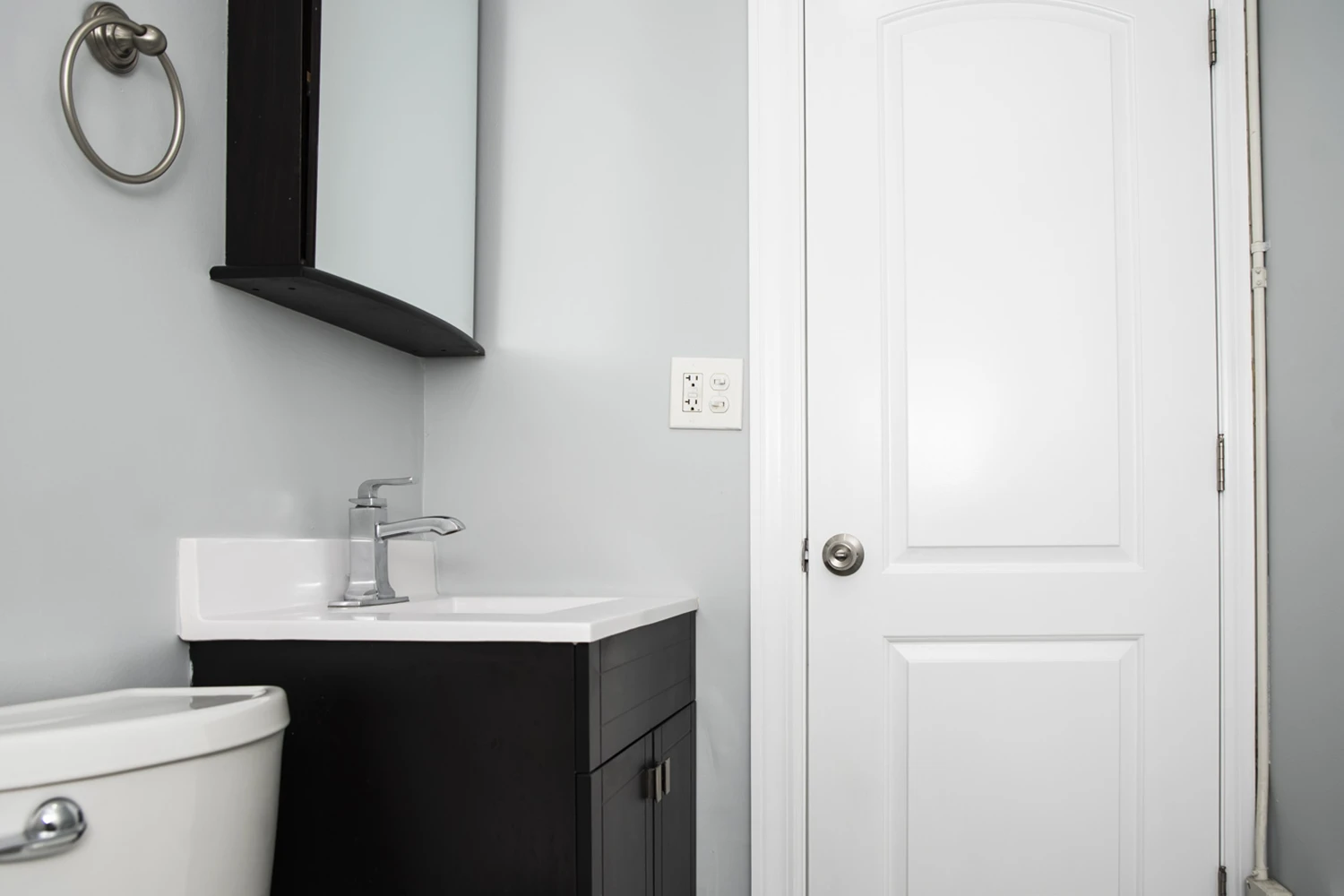 917 W Waveland Ave Apt 2A, Chicago IL properties 915-23-w-waveland-chicago-il-60613-lake-view 917-2a