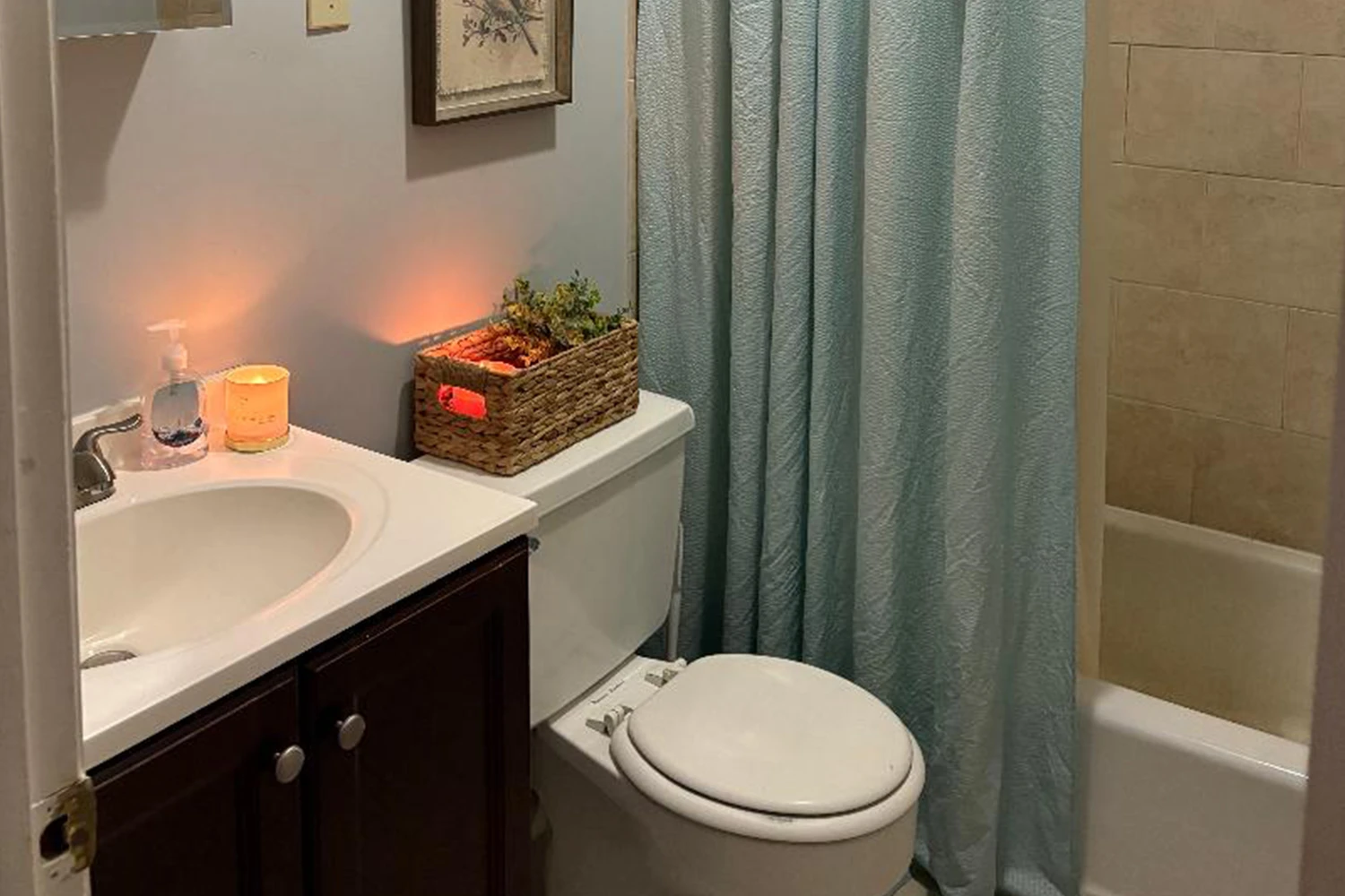 917 W Waveland Ave Apt 3C, Chicago IL properties 915-23-w-waveland-chicago-il-60613-lake-view 917-3c