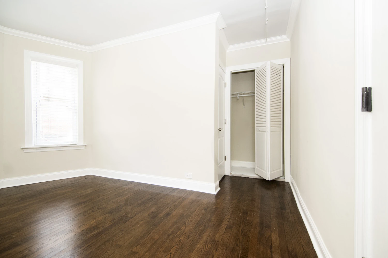 918 Green Bay Rd Apt 2A, Winnetka IL properties 916-20-green-bay-rd-winnetka-il-60093 918-2a