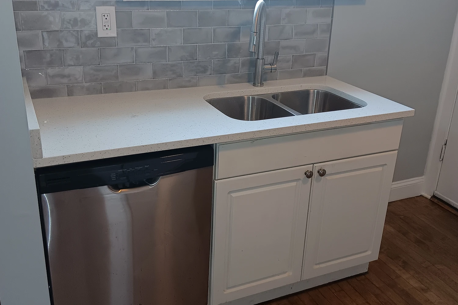 918 Green Bay Rd Apt 2E, Winnetka IL properties 916-20-green-bay-rd-winnetka-il-60093 918-2e