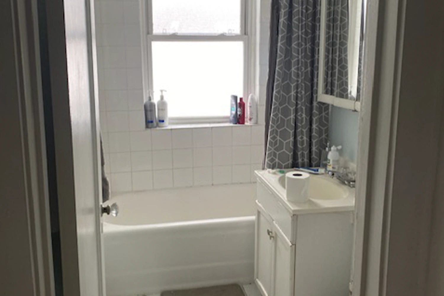918 Green Bay Rd Apt 2H, Winnetka IL properties 916-20-green-bay-rd-winnetka-il-60093 918-2h
