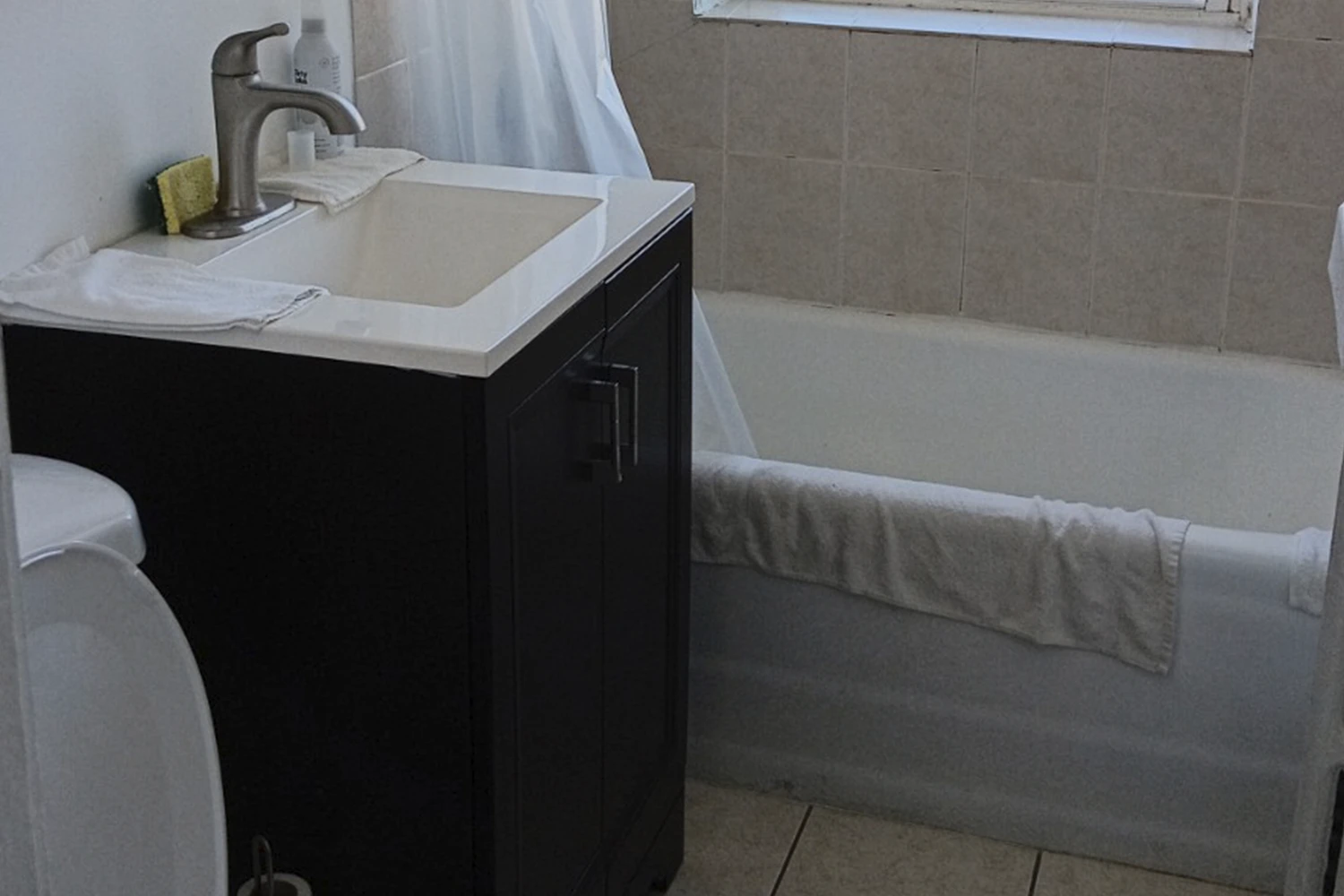 918 Green Bay Rd Apt 2I, Winnetka IL properties 916-20-green-bay-rd-winnetka-il-60093 918-2i