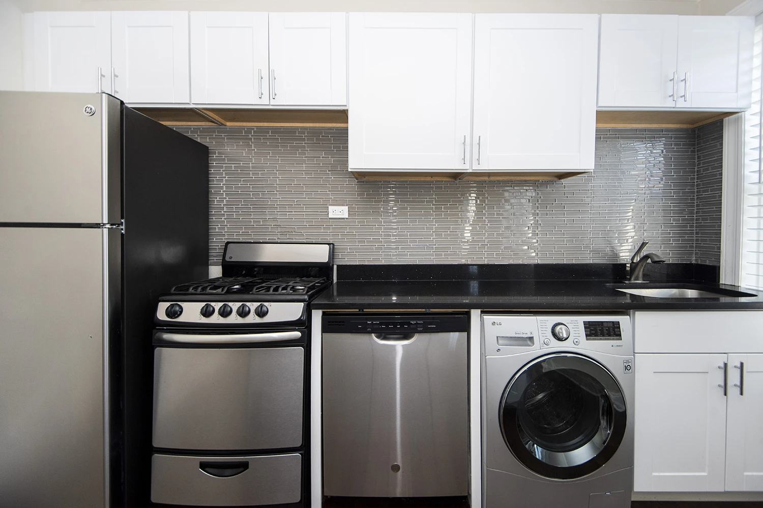 918 Green Bay Rd Apt 3B, Winnetka IL properties 916-20-green-bay-rd-winnetka-il-60093 918-3b