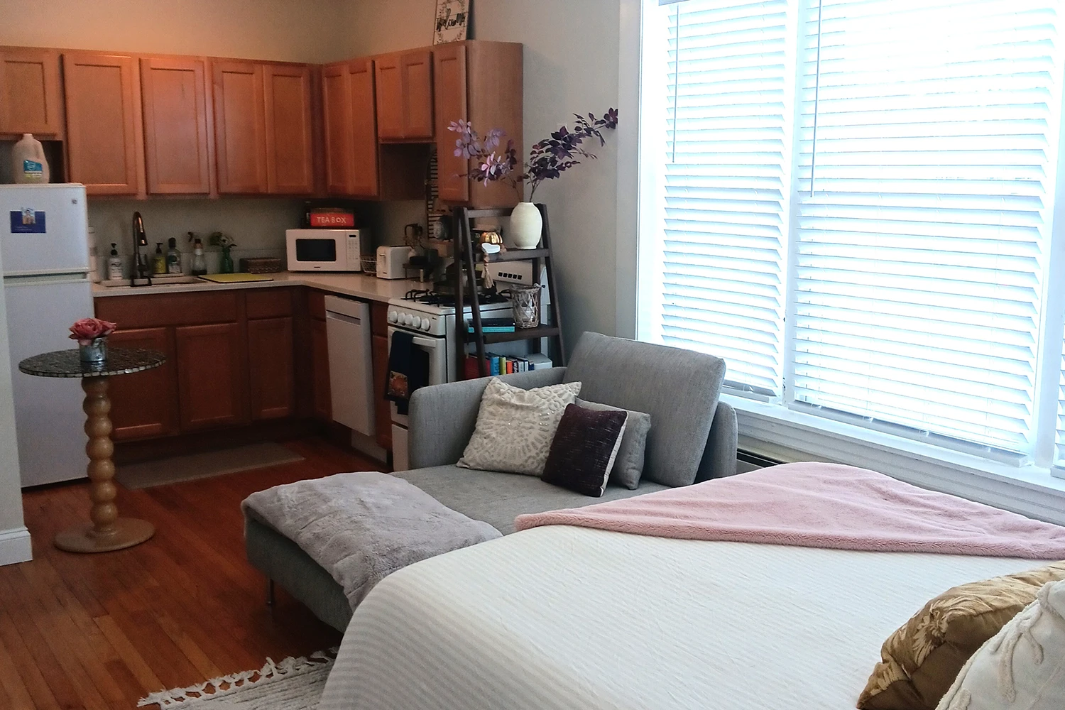 918 Green Bay Rd Apt 3J, Winnetka IL properties 916-20-green-bay-rd-winnetka-il-60093 918-3j   