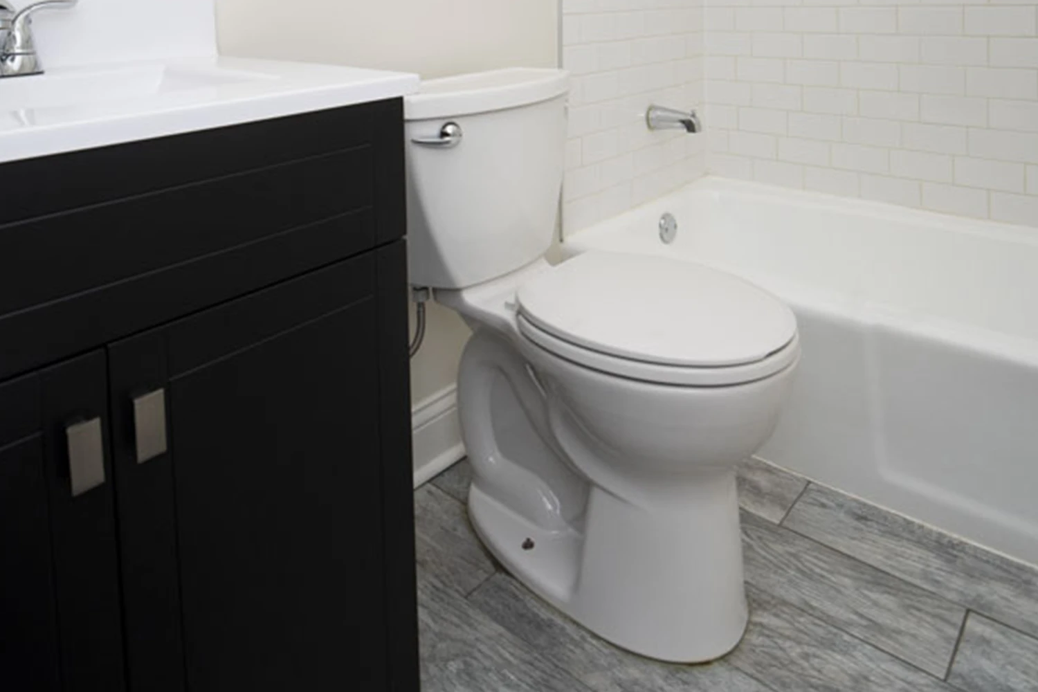 923 W Waveland Ave Apt 2B, Chicago IL properties 915-23-w-waveland-chicago-il-60613-lake-view 923-2b
