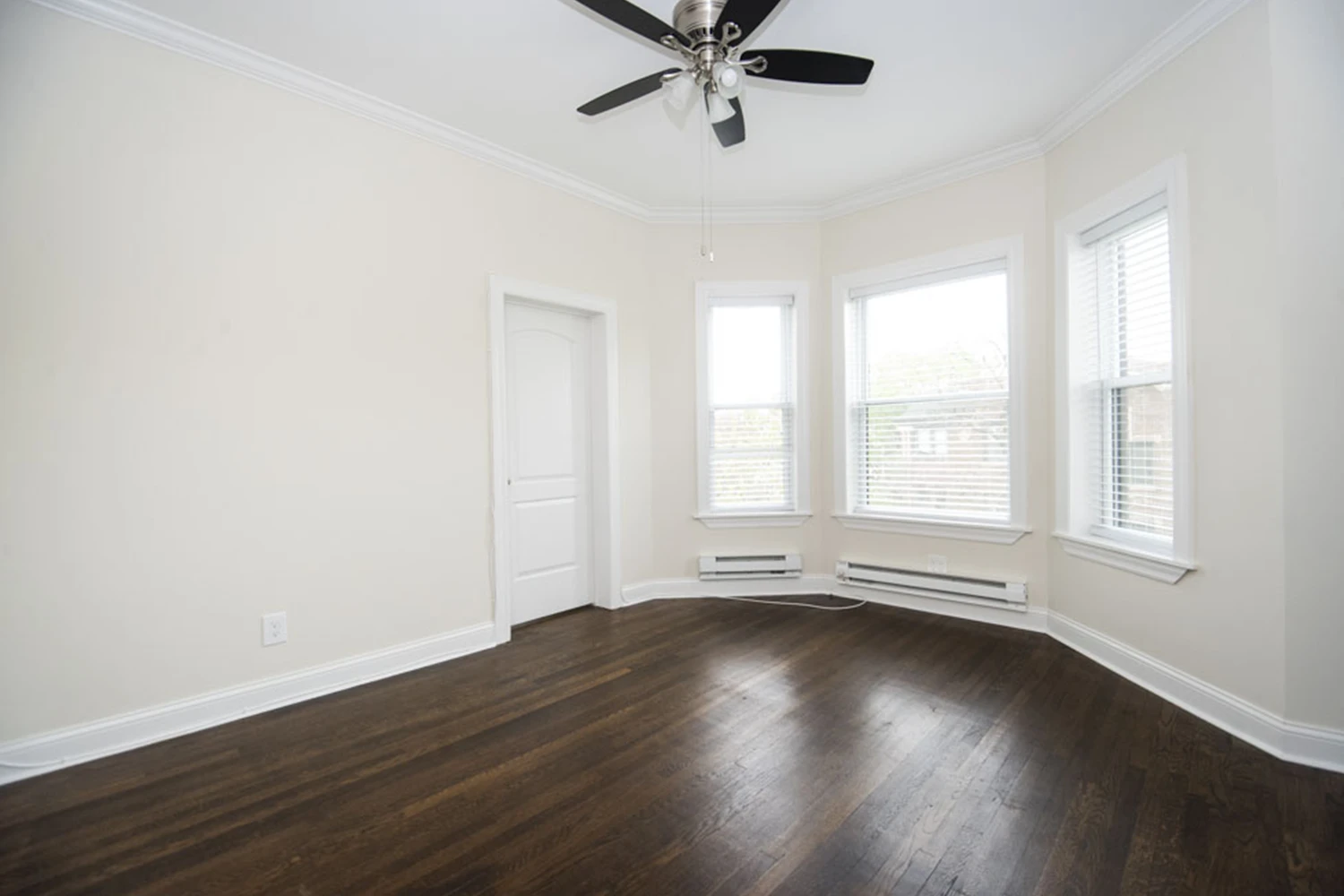 923 W Waveland Ave Apt 2B, Chicago IL properties 915-23-w-waveland-chicago-il-60613-lake-view 923-2b