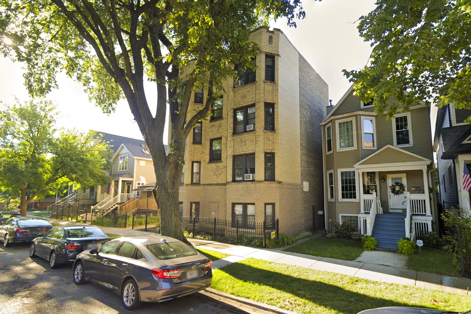 1909-13 W Larchmont Ave Chicago IL 60613 North Center properties 1909-13-w-larchmont-ave-chicago-il-60613-north-center