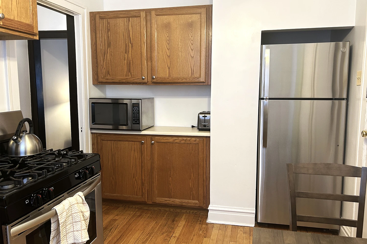 1911 W. Larchmont Ave Apt 3A, Chicago IL properties 1909-13-w-larchmont-ave-chicago-il-60613-north-center 1911-3a
