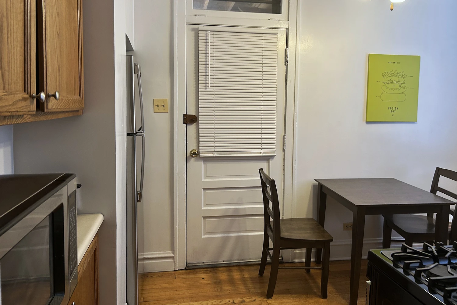 1911 W. Larchmont Ave Apt 3A, Chicago IL properties 1909-13-w-larchmont-ave-chicago-il-60613-north-center 1911-3a