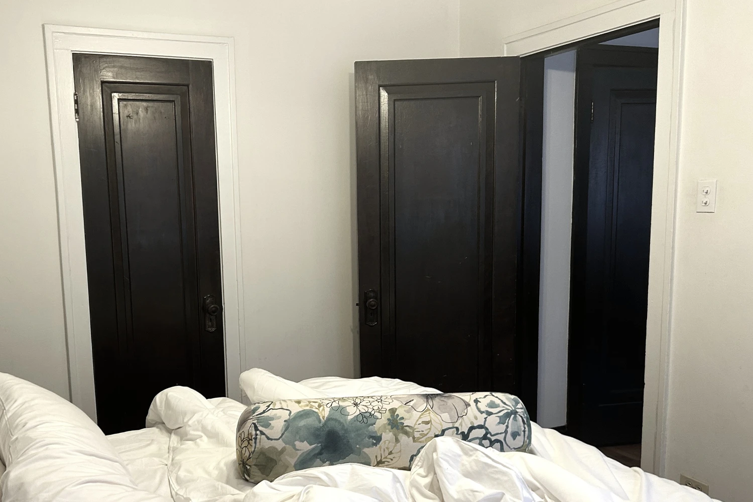 1911 W. Larchmont Ave Apt 3A, Chicago IL properties 1909-13-w-larchmont-ave-chicago-il-60613-north-center 1911-3a