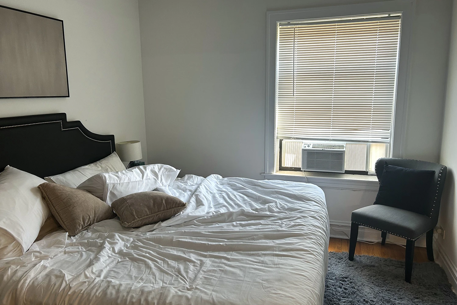 1911 W. Larchmont Ave Apt 1B, Chicago IL properties 1909-13-w-larchmont-ave-chicago-il-60613-north-center 1911-1b