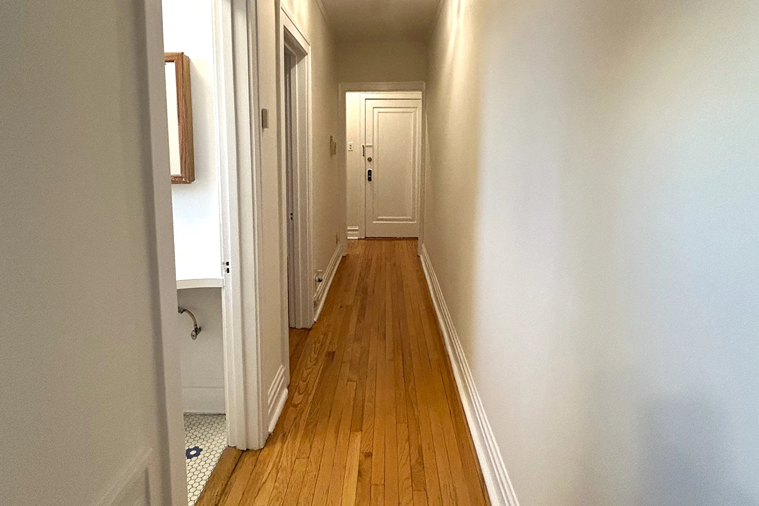 1913 W. Larchmont Ave Apt 3B, Chicago IL properties 1909-13-w-larchmont-ave-chicago-il-60613-north-center 1913-3b   