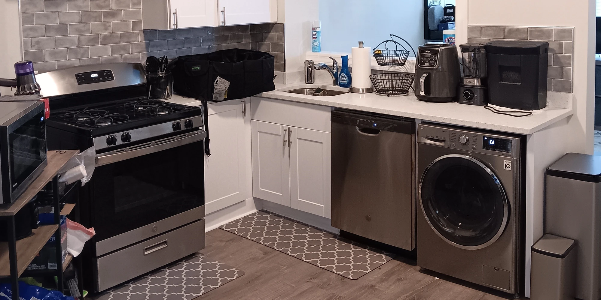 2905 N Mildred Ave Apt 2, Chicago IL properties 2905-09-n-mildred-chicago-il-60657-lake-view 2905-2   