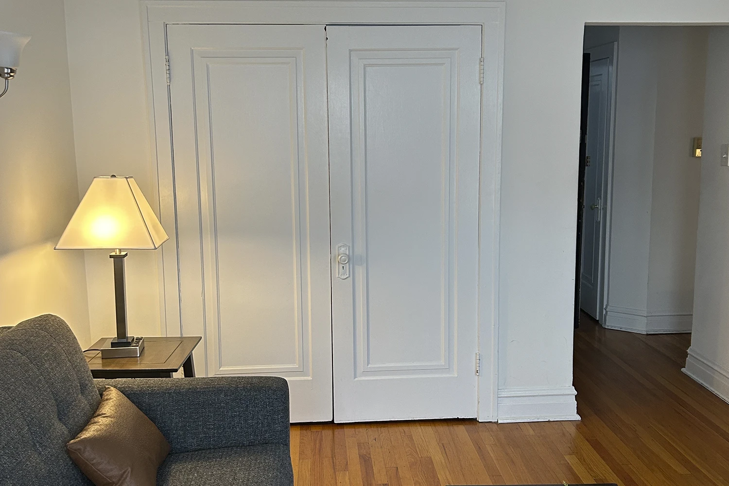 1911 W. Larchmont Ave Apt 2B, Chicago IL properties 1909-13-w-larchmont-ave-chicago-il-60613-north-center 1911-2b   