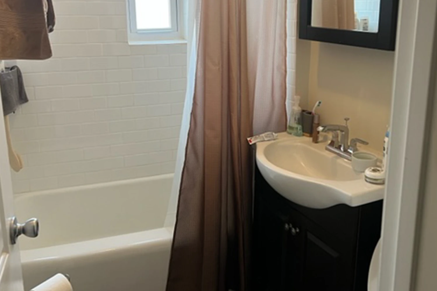 320 Lee St Apt 2, Evanston IL properties 312-320-lee-st-evanston-il-60202 320-2