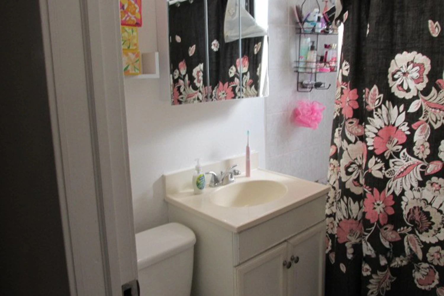 728 W Roscoe St Apt 2E, Chicago IL properties 724-32-w-roscoe-st-chicago-il-60657-lake-view 728-2e