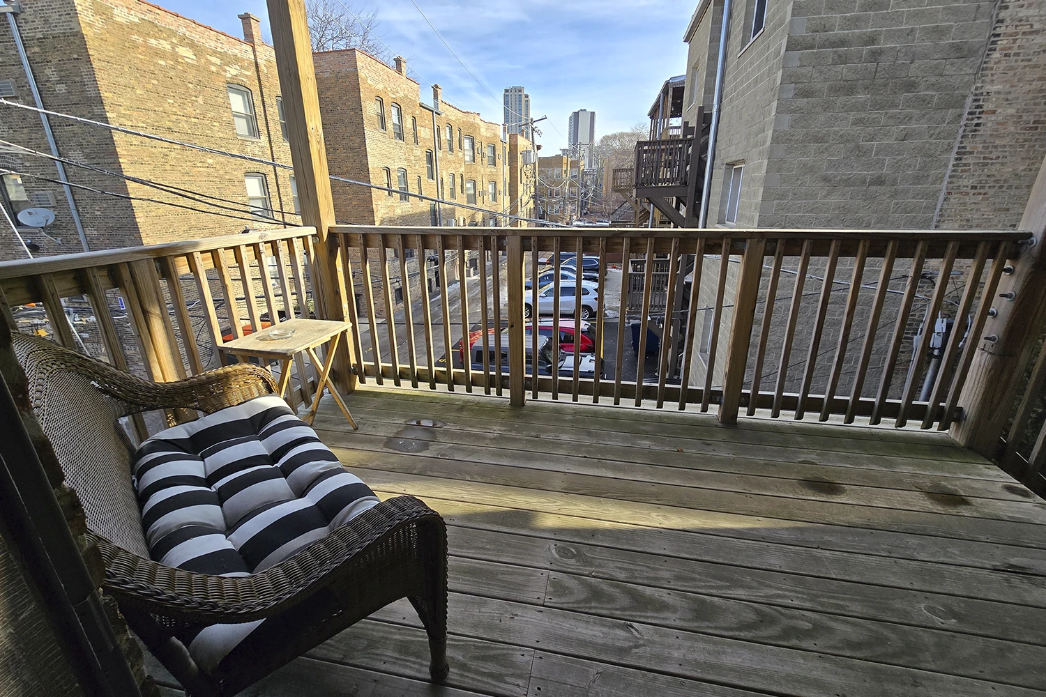 728 W Roscoe St Apt 2E, Chicago IL properties 724-32-w-roscoe-st-chicago-il-60657-lake-view 728-2e