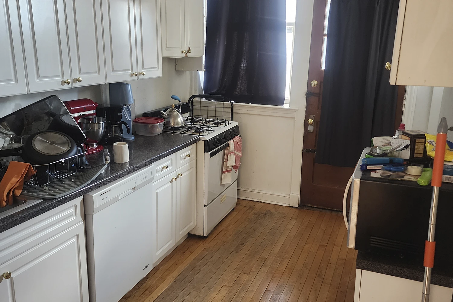 943 Judson Ave St Apt 2, Evanston IL properties 312-320-lee-st-evanston-il-60202 943-2   