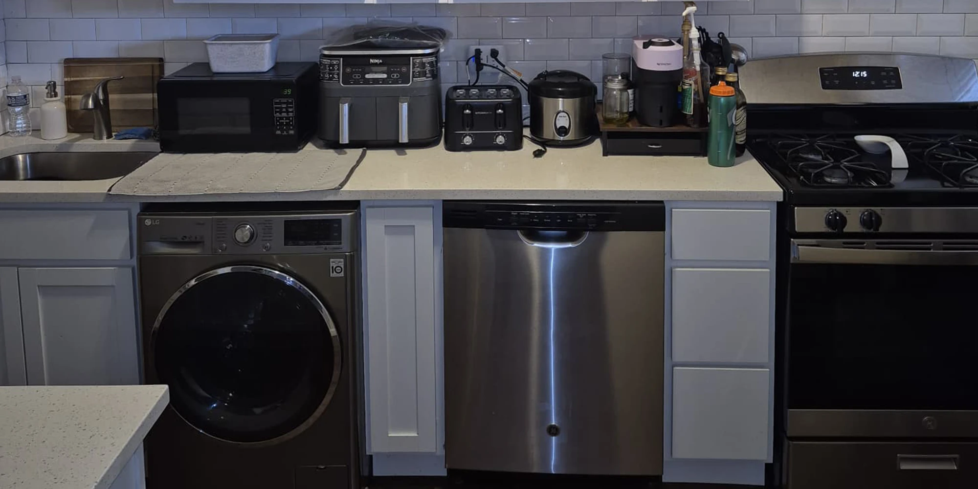 945 Judson Ave St Apt 1, Evanston IL properties 312-320-lee-st-evanston-il-60202 945-1   
