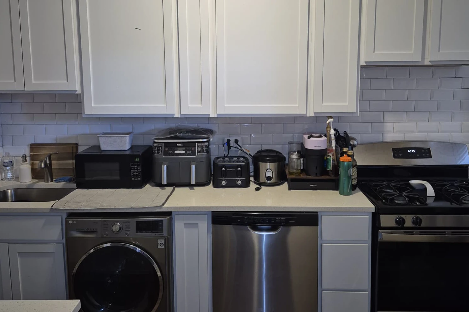 945 Judson Ave St Apt 1, Evanston IL properties 312-320-lee-st-evanston-il-60202 945-1   