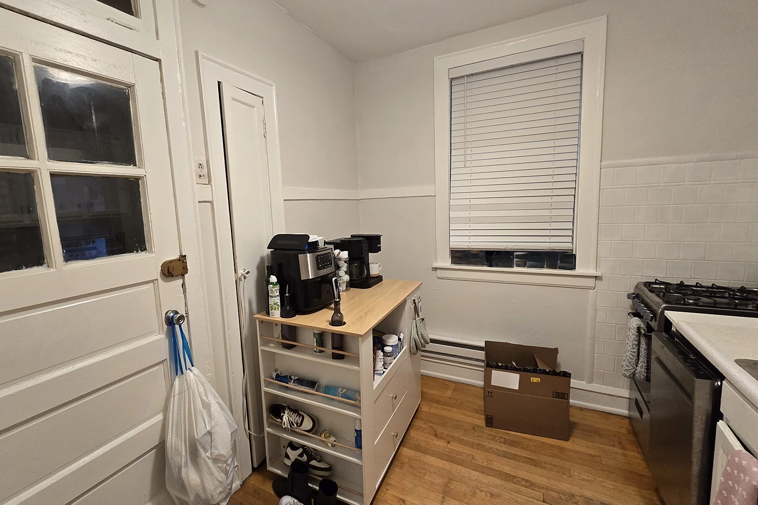 2131 W Giddings St Apt 2A, Chicago IL properties 2131-w-giddings-chicago-il-60625-ravenswood 2131-2a