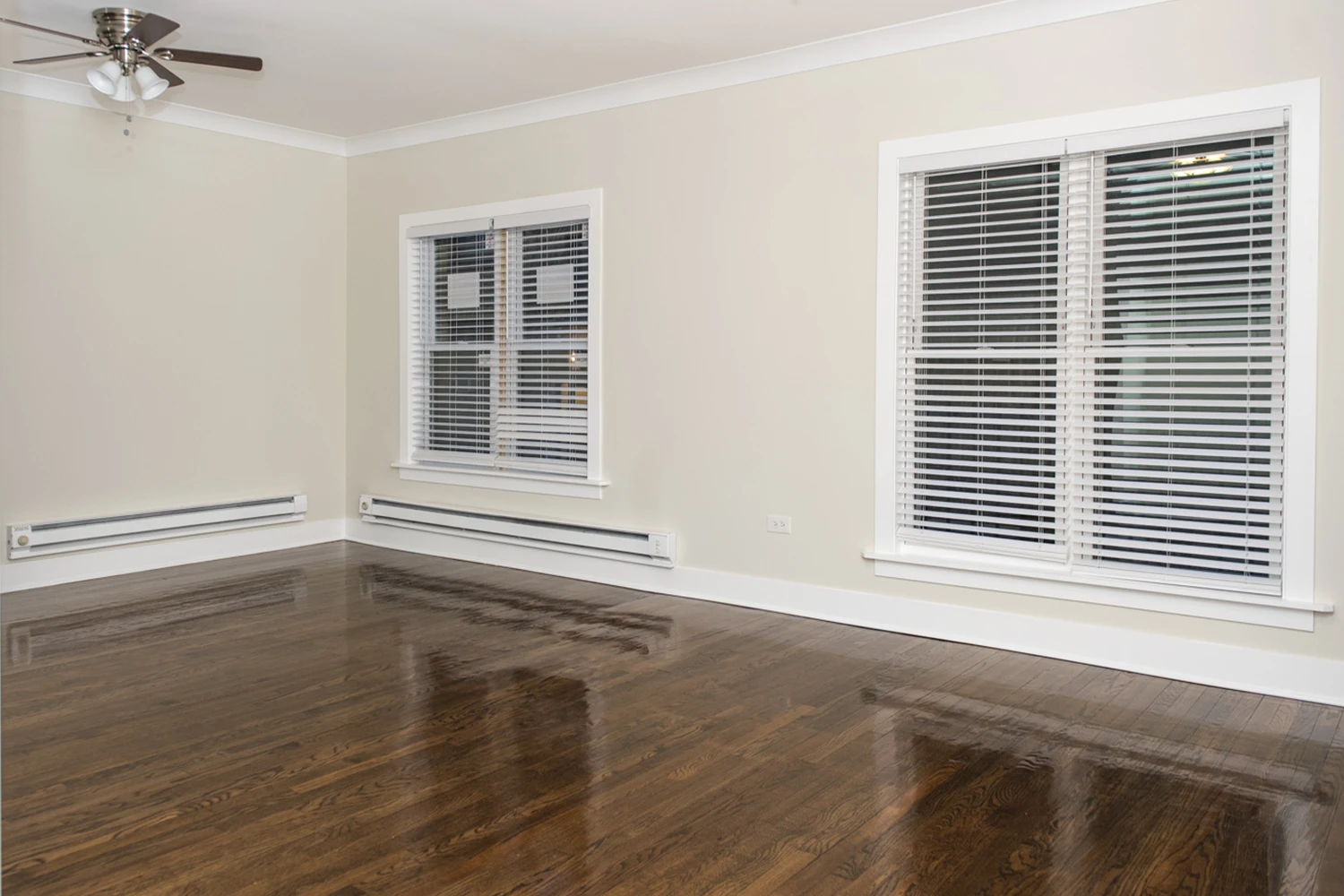 730 W Roscoe St Apt 2S, Chicago IL properties 724-32-w-roscoe-st-chicago-il-60657-lake-view 730-2s