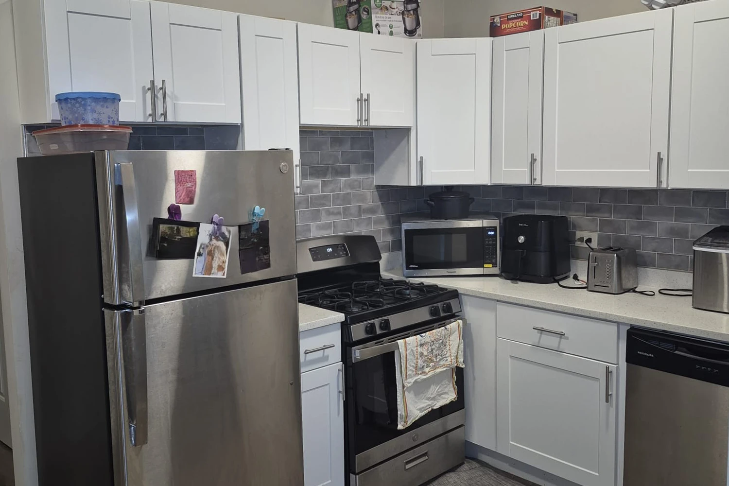 854 W George St Apt 3, Chicago IL properties 2905-09-n-mildred-chicago-il-60657-lake-view 854-3